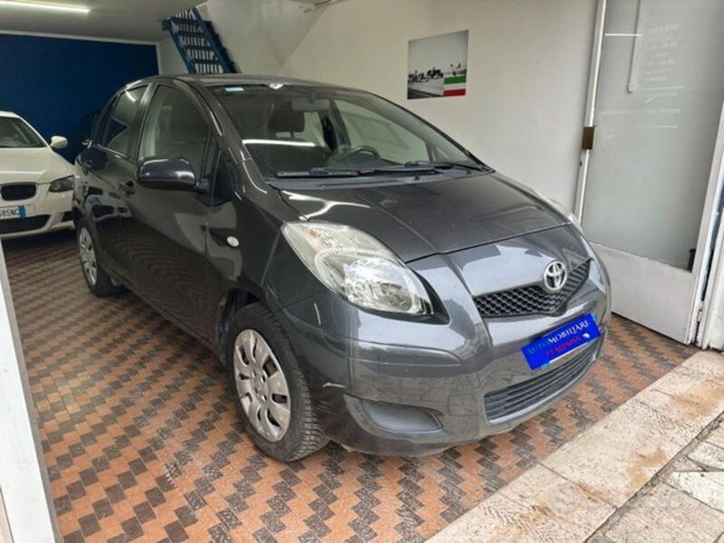 Toyota Yaris 1.0 5 porte Now GPL