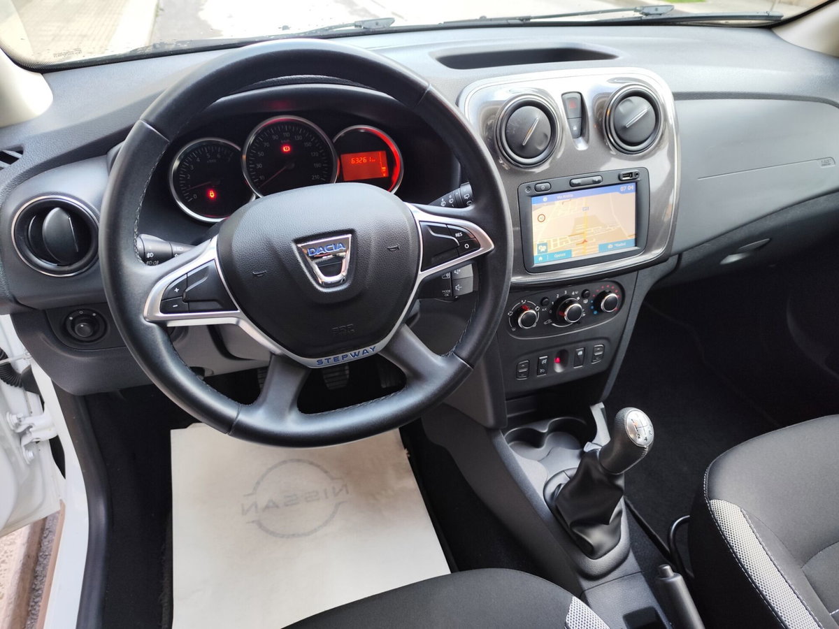 Dacia Sandero Stepway 0.9 TCe 90 CV Comfort (11)