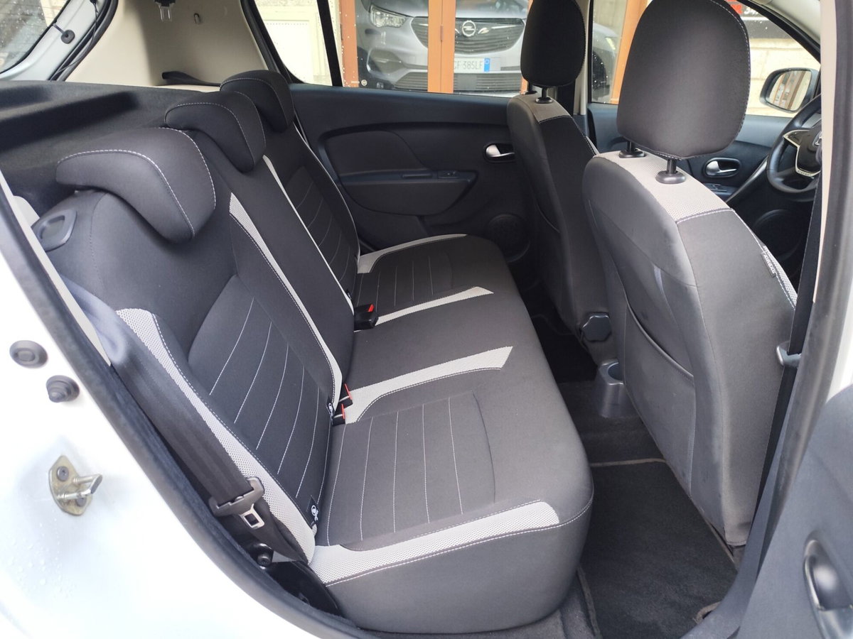 Dacia Sandero Stepway 0.9 TCe 90 CV Comfort (14)