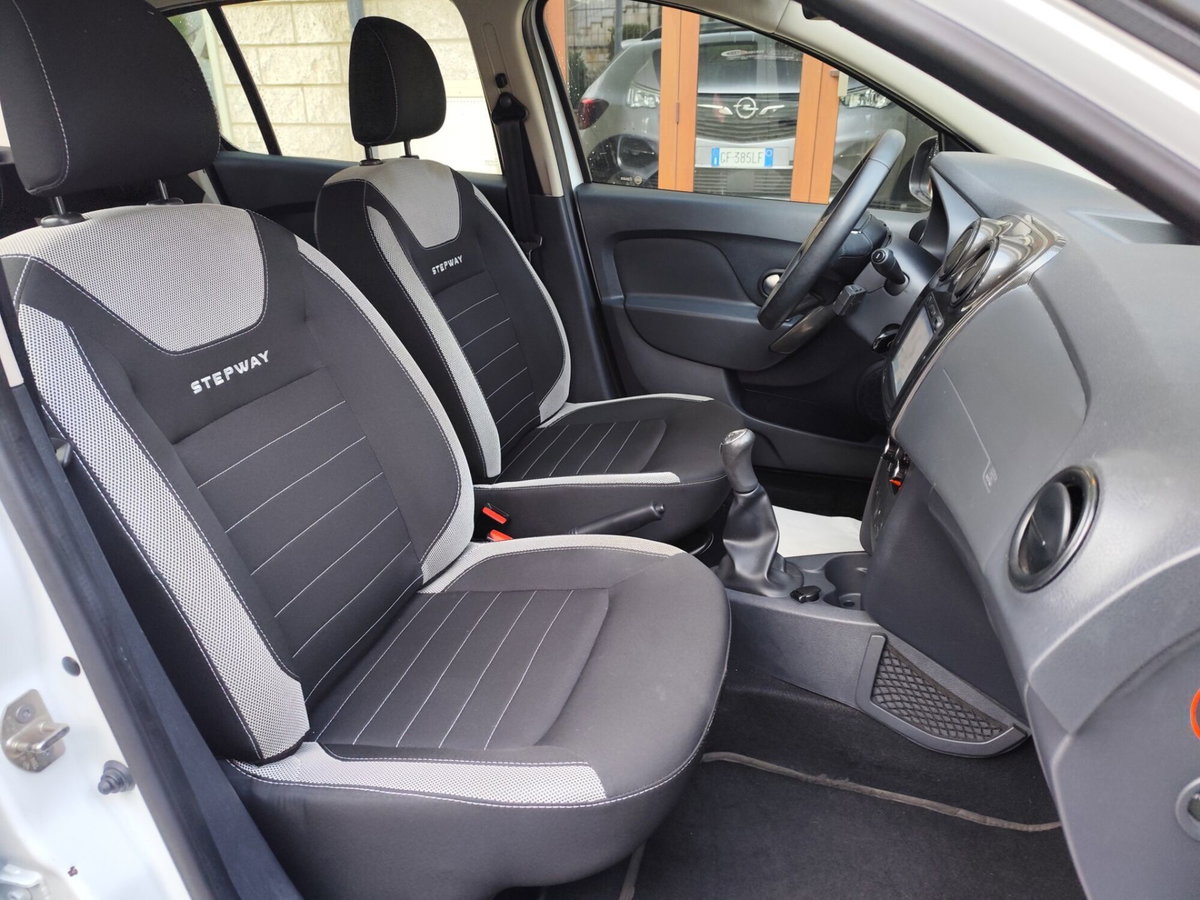 Dacia Sandero Stepway 0.9 TCe 90 CV Comfort (15)