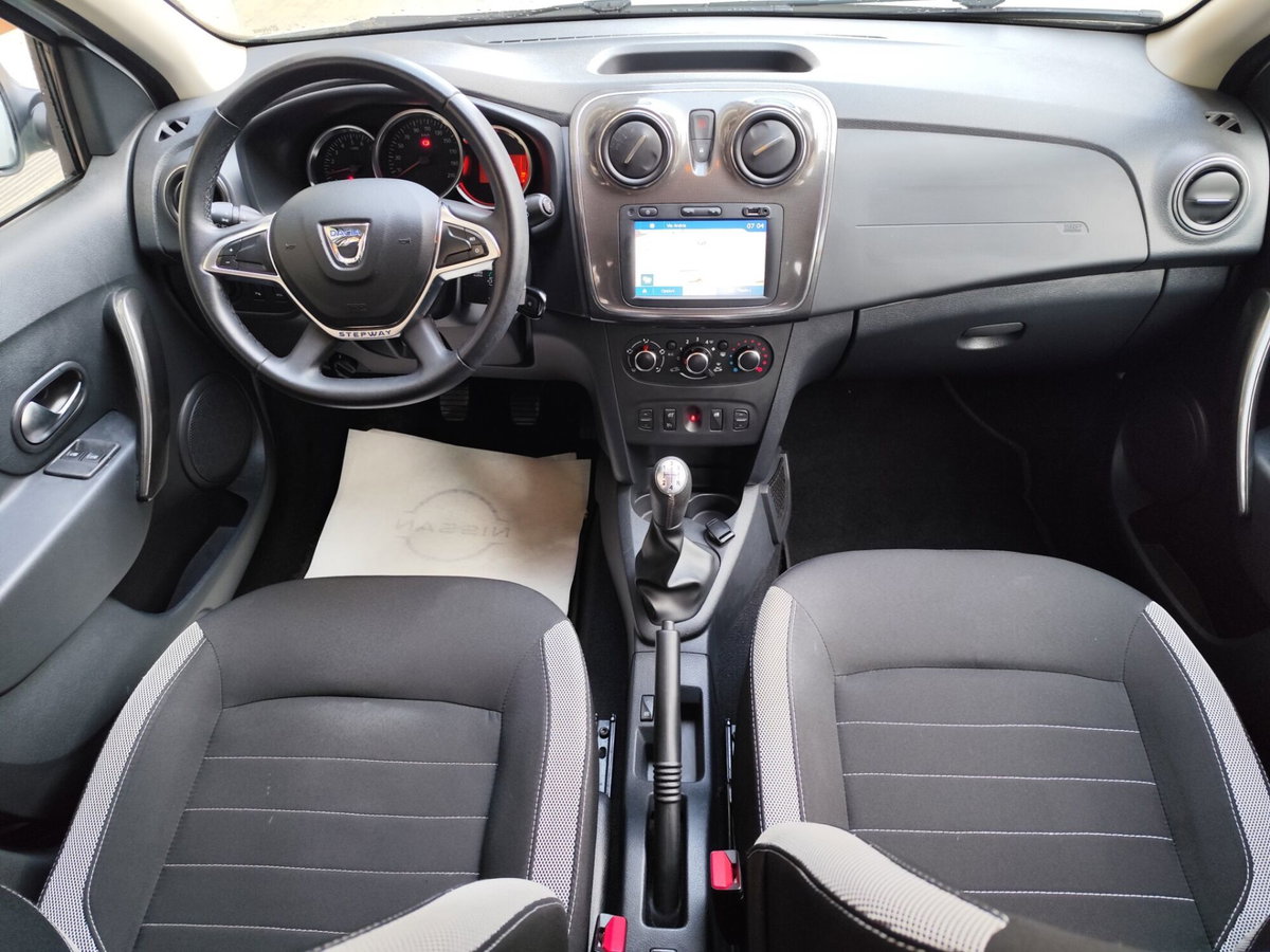 Dacia Sandero Stepway 0.9 TCe 90 CV Comfort (18)