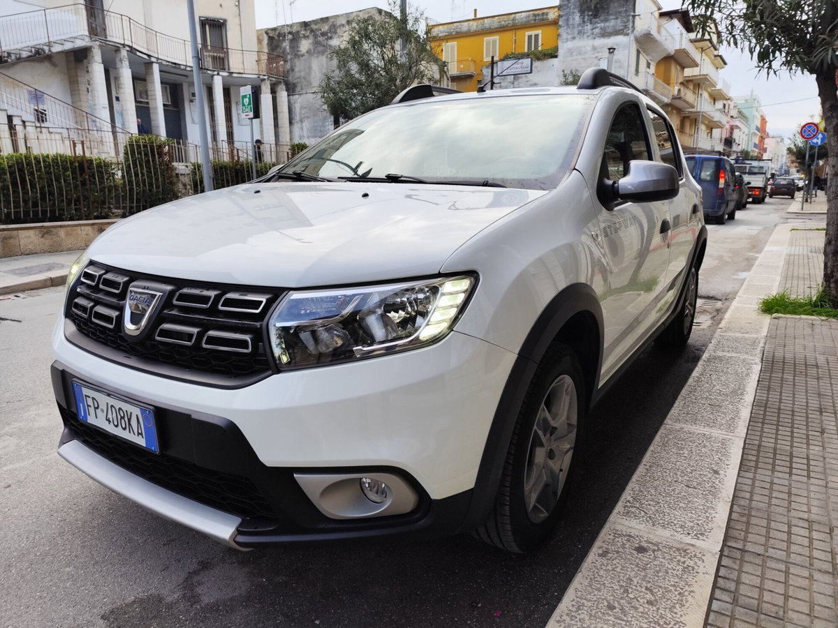 Dacia Sandero Stepway 0.9 TCe 90 CV Comfort (4)