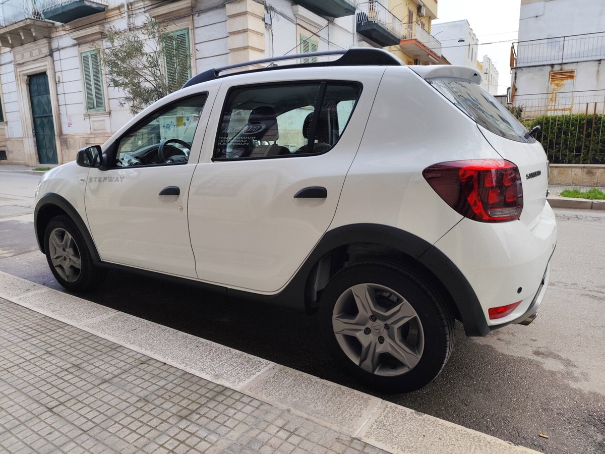 Dacia Sandero Stepway 0.9 TCe 90 CV Comfort (5)