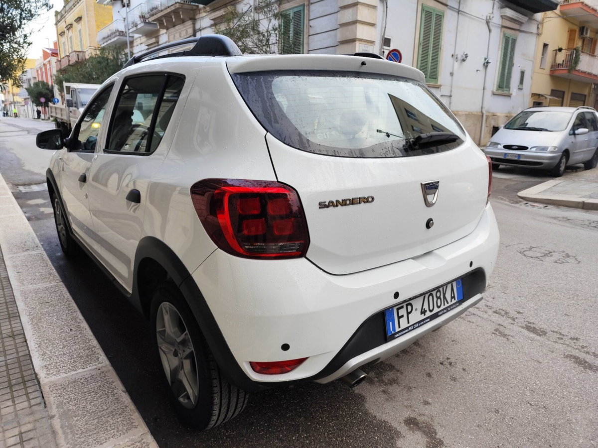 Dacia Sandero Stepway 0.9 TCe 90 CV Comfort (6)