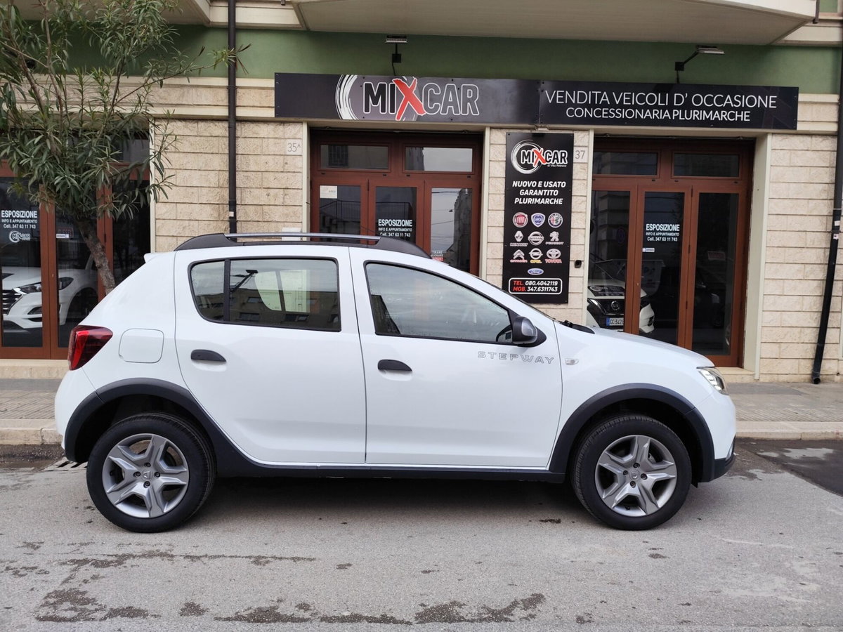 Dacia Sandero Stepway 0.9 TCe 90 CV Comfort (8)