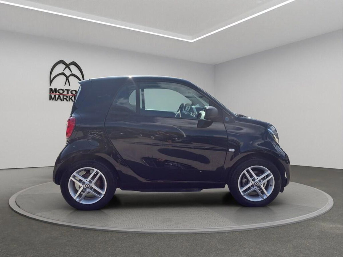 smart Fortwo eq Pure 22kW (4)