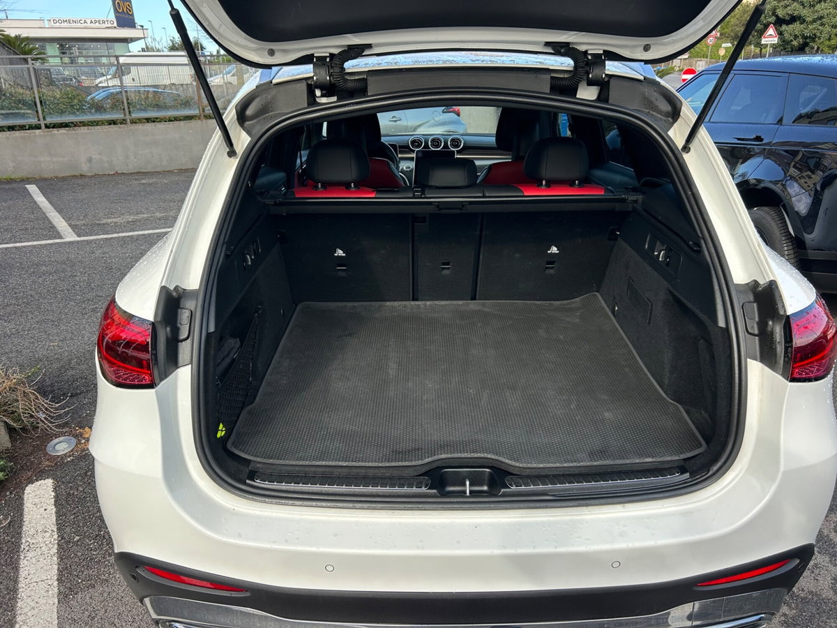 Mercedes-Benz GLC 220 d 4Matic Mild Hybrid AMG Premium Plus (12)