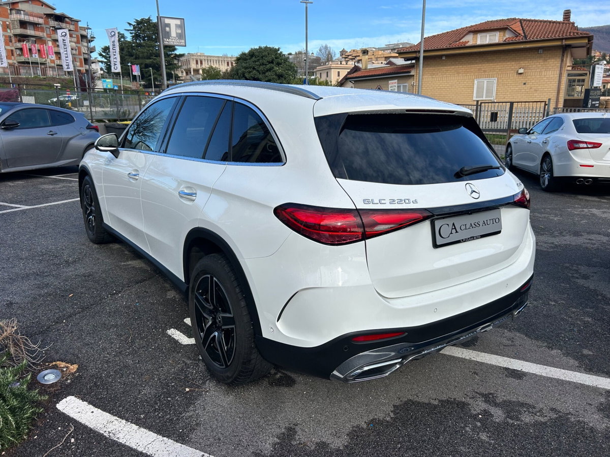 Mercedes-Benz GLC 220 d 4Matic Mild Hybrid AMG Premium Plus (13)