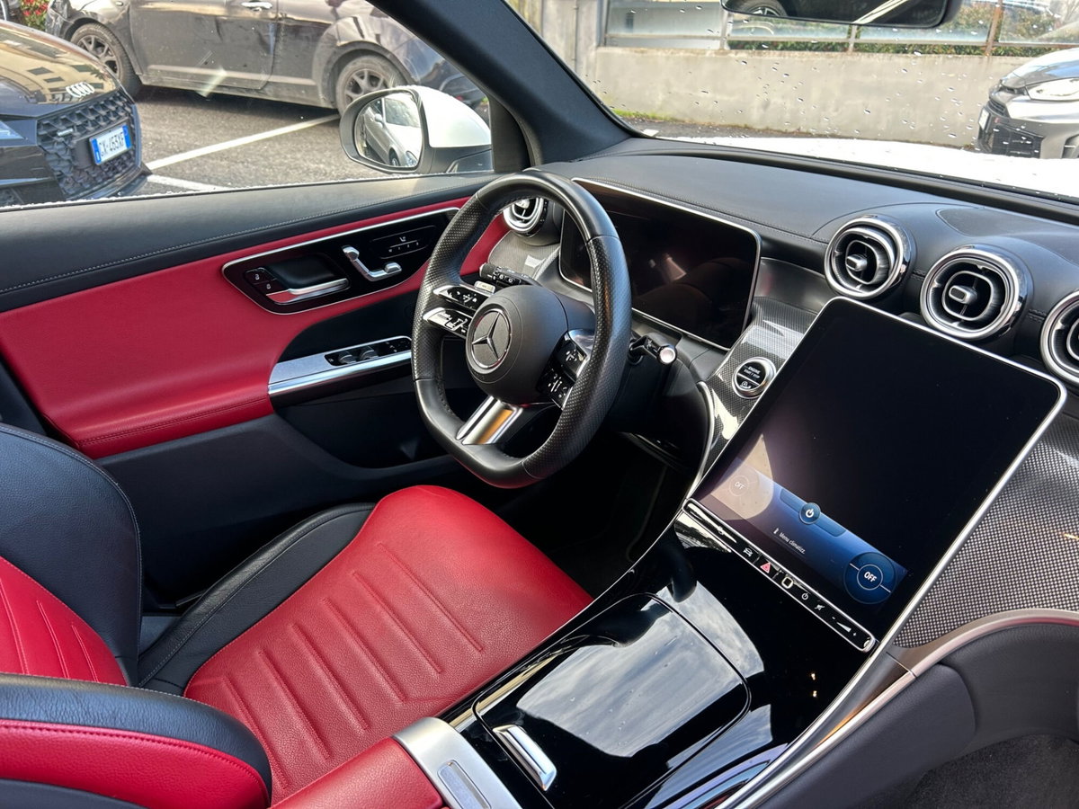 Mercedes-Benz GLC 220 d 4Matic Mild Hybrid AMG Premium Plus (2)