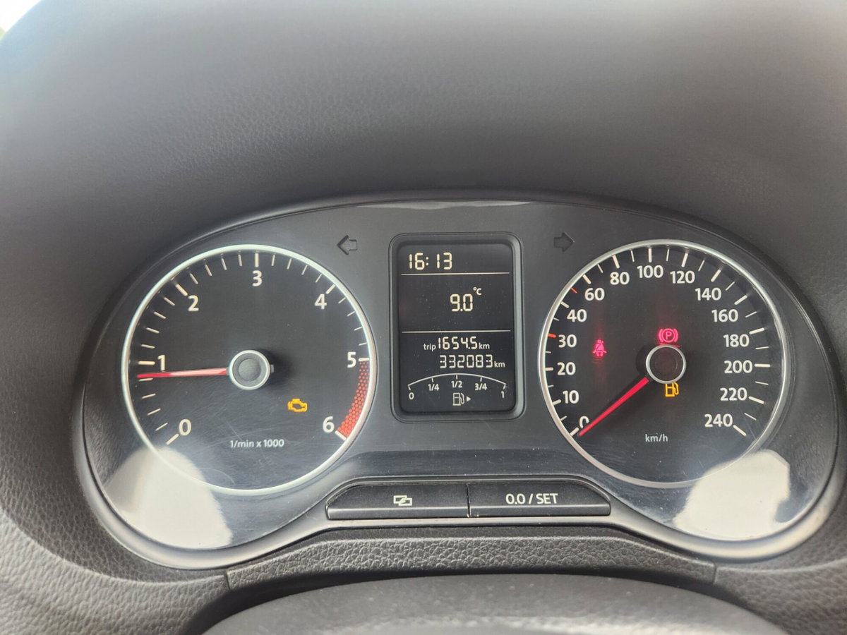 Volkswagen Polo 1.2 TDI DPF 5 p. BlueMotion 89g (11)