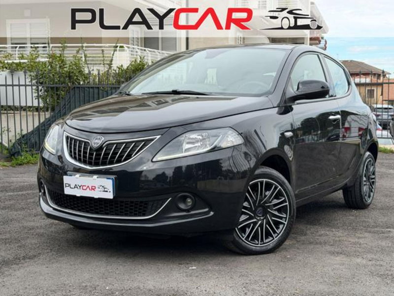 Lancia Ypsilon 1.0 FireFly 5 porte S&S Hybrid Gold Plus