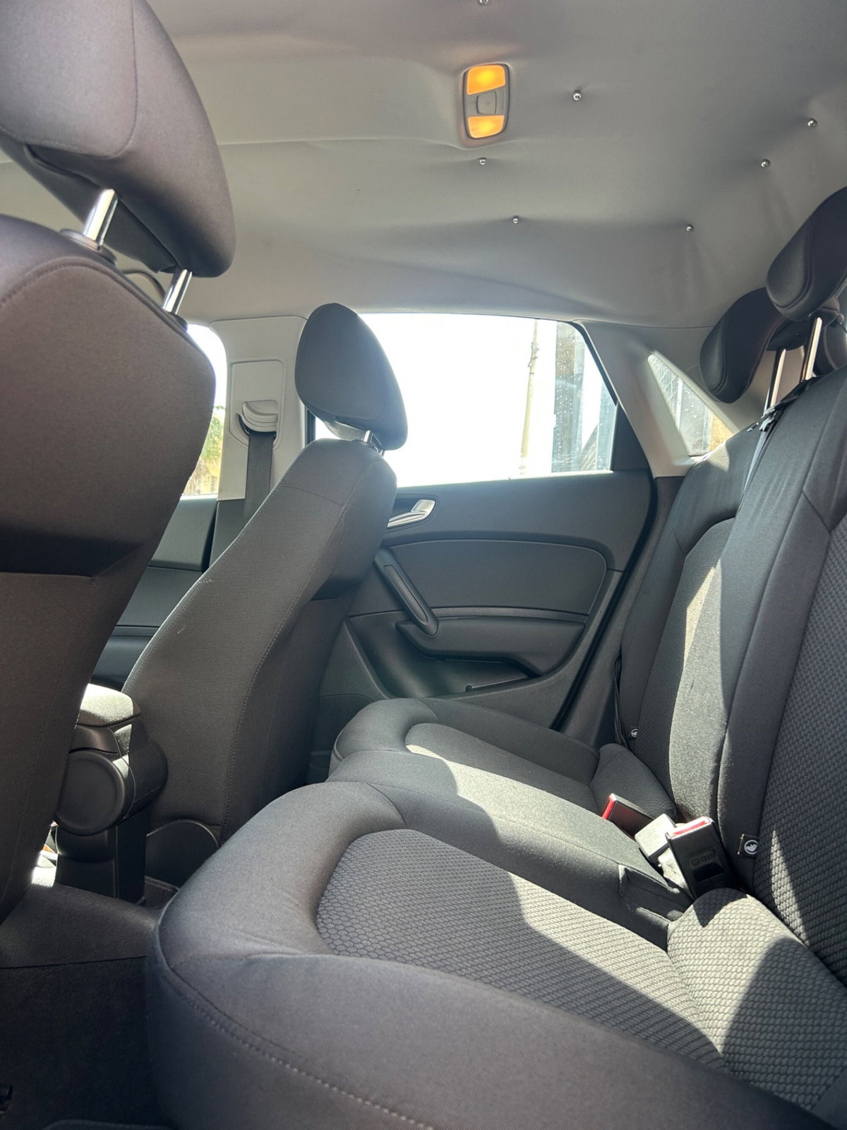 Audi A1 1.4 TDI ultra S tronic Metal (8)