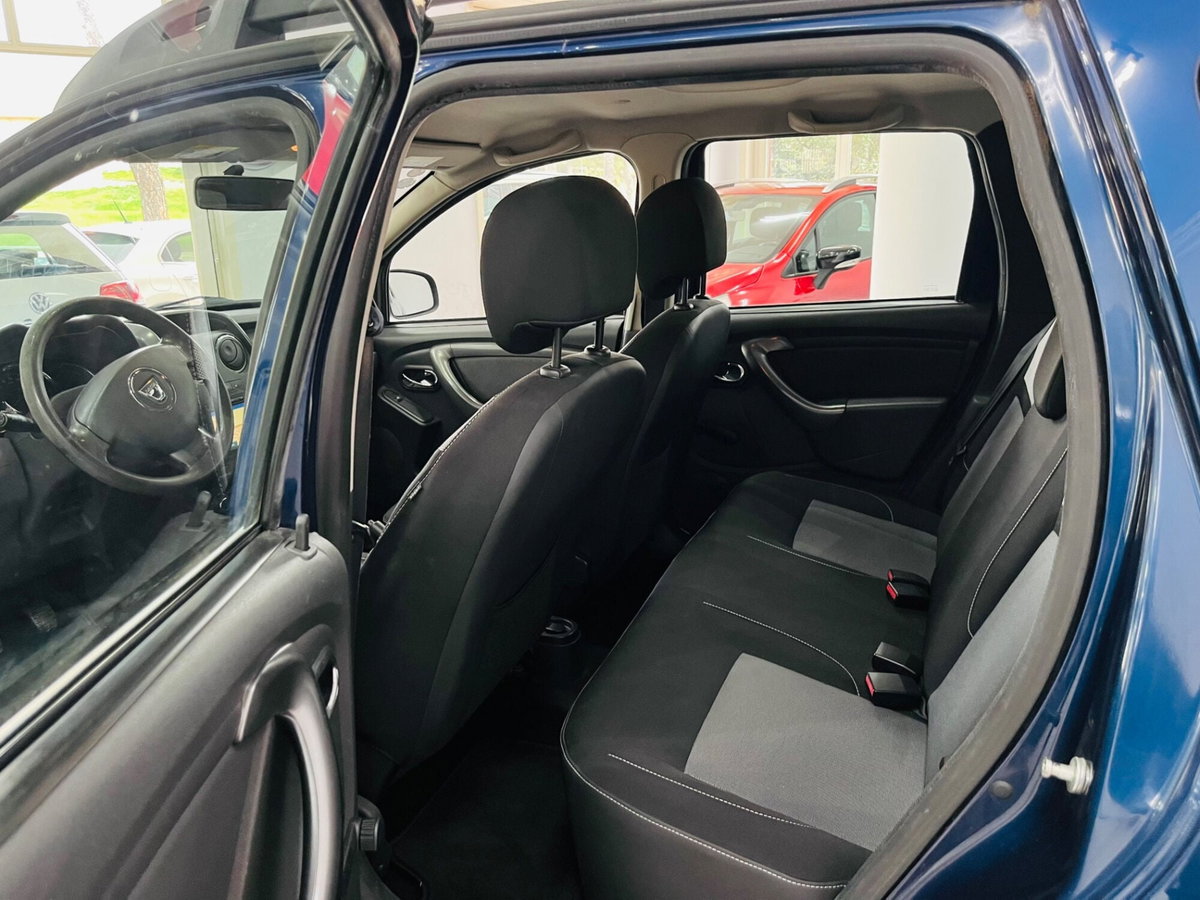 Dacia Duster 1.5 dCi 110CV Start&Stop 4x2 Serie Lim.Urban Explorer (9)