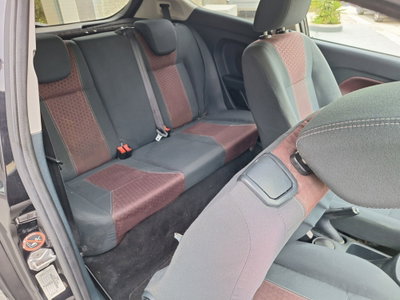 Ford Fiesta 1.4 TDCi 68CV 3 porte Titanium (12)