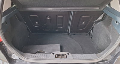 Ford Fiesta 1.4 TDCi 68CV 3 porte Titanium (16)