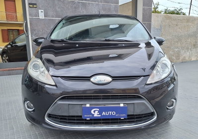 Ford Fiesta 1.4 TDCi 68CV 3 porte Titanium (2)