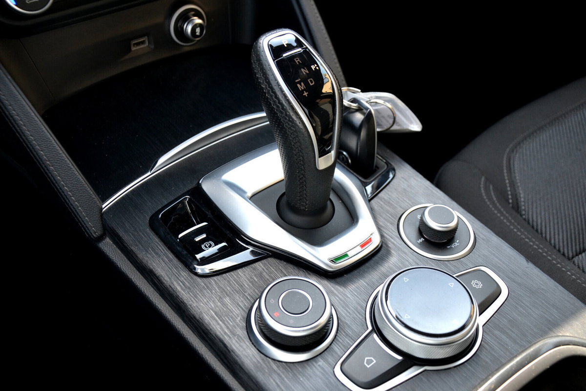 Alfa Romeo Stelvio Stelvio 2.2 Turbodiesel 210 CV AT8 Q4 Super (11)
