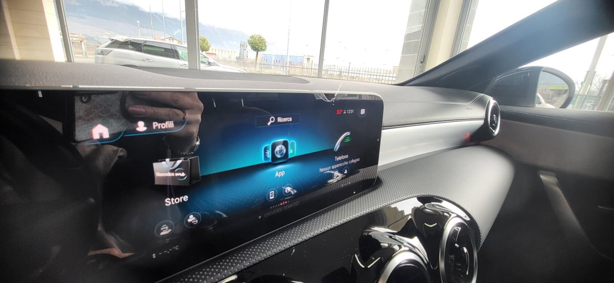 Mercedes-Benz CLA 180 d Automatic Premium (18)