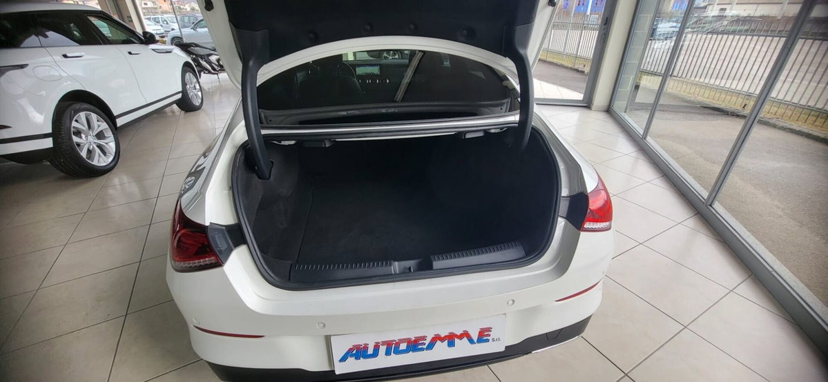 Mercedes-Benz CLA 180 d Automatic Premium (19)