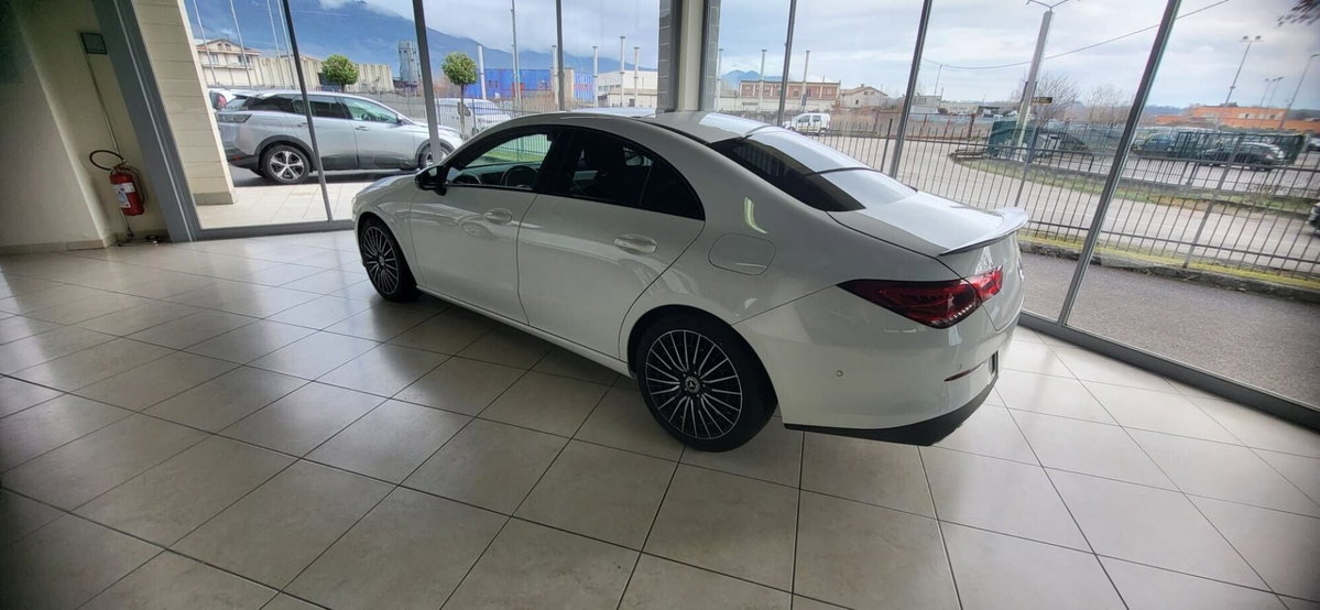 Mercedes-Benz CLA 180 d Automatic Premium (9)