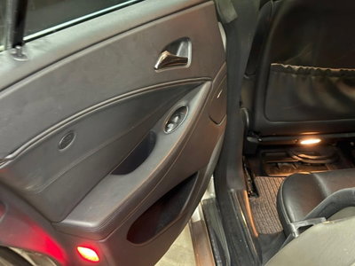 Mercedes-Benz CLS 320 CDI Sport (11)