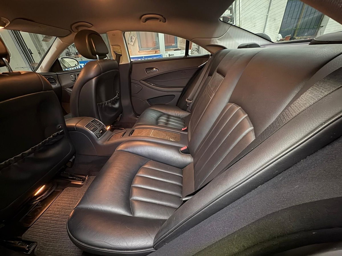 Mercedes-Benz CLS 320 CDI Sport (13)