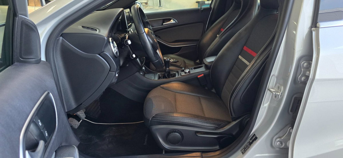 Mercedes-Benz Classe A 180 d Sport (7)