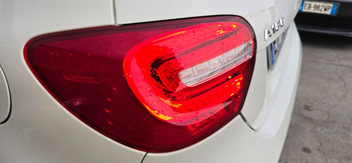 Mercedes-Benz Classe A 180 d Automatic Premium (11)