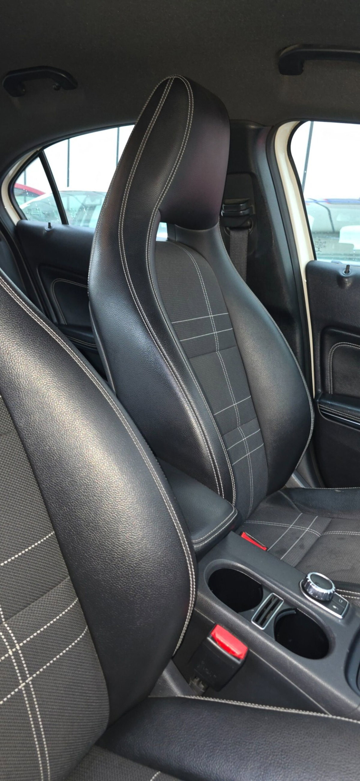 Mercedes-Benz Classe A 180 d Automatic Premium (14)