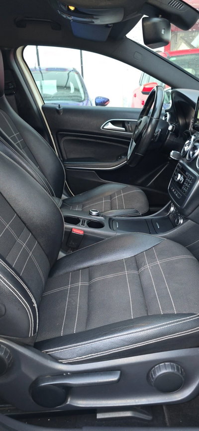 Mercedes-Benz Classe A 180 d Automatic Premium (18)