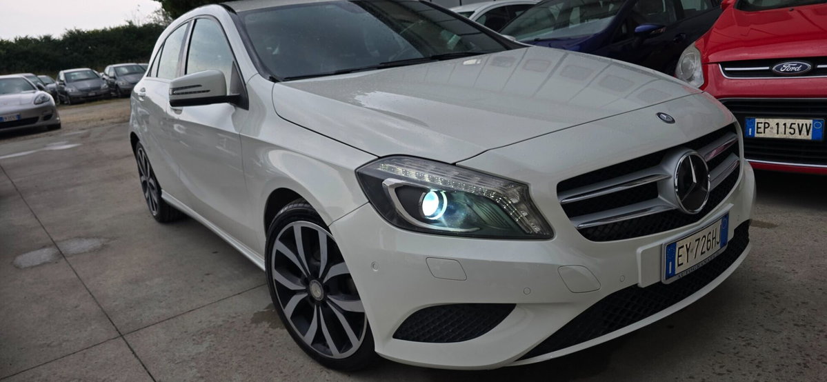 Mercedes-Benz Classe A 180 d Automatic Premium (2)