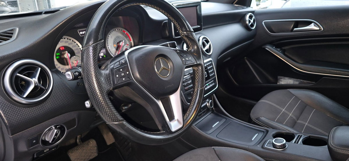 Mercedes-Benz Classe A 180 d Automatic Premium (4)
