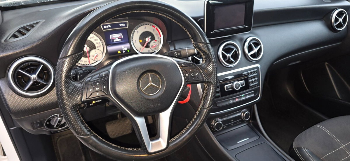 Mercedes-Benz Classe A 180 d Automatic Premium (6)