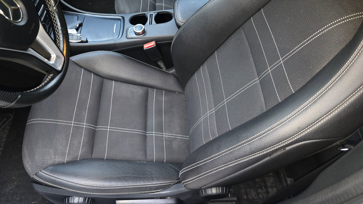 Mercedes-Benz Classe A 180 d Automatic Premium (13)