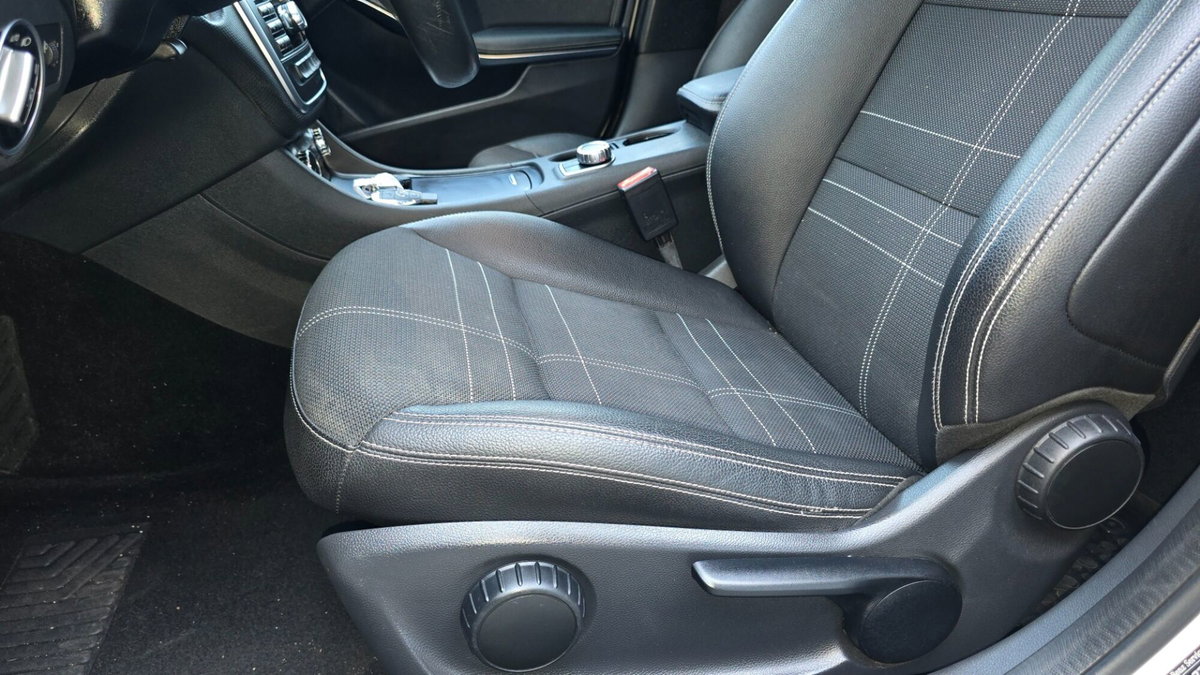 Mercedes-Benz Classe A 180 d Automatic Premium (16)
