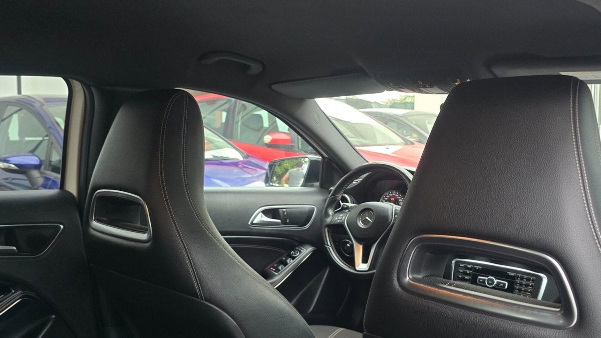 Mercedes-Benz Classe A 180 d Automatic Premium (19)