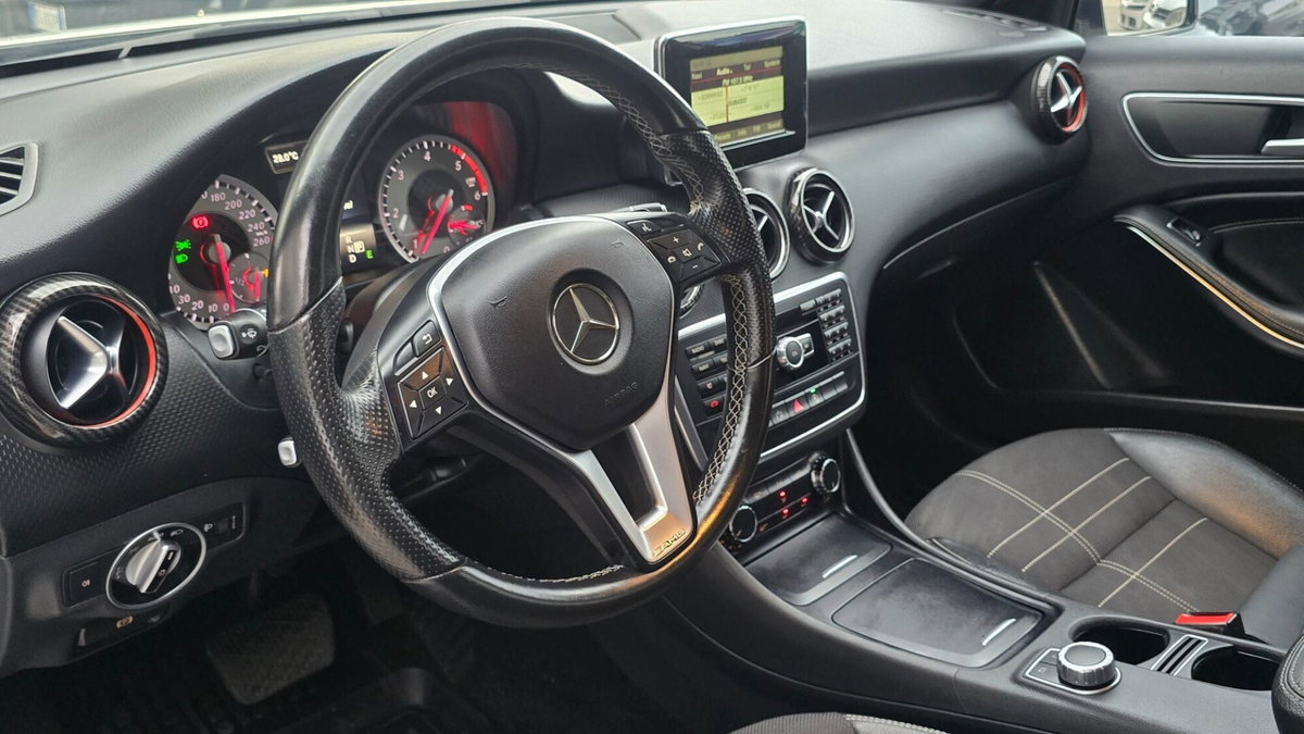 Mercedes-Benz Classe A 180 d Automatic Premium (20)