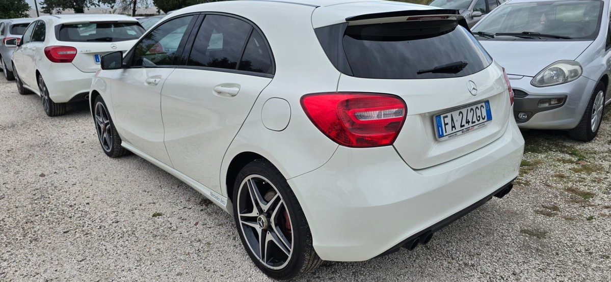 Mercedes-Benz Classe A 180 d Automatic Premium (5)