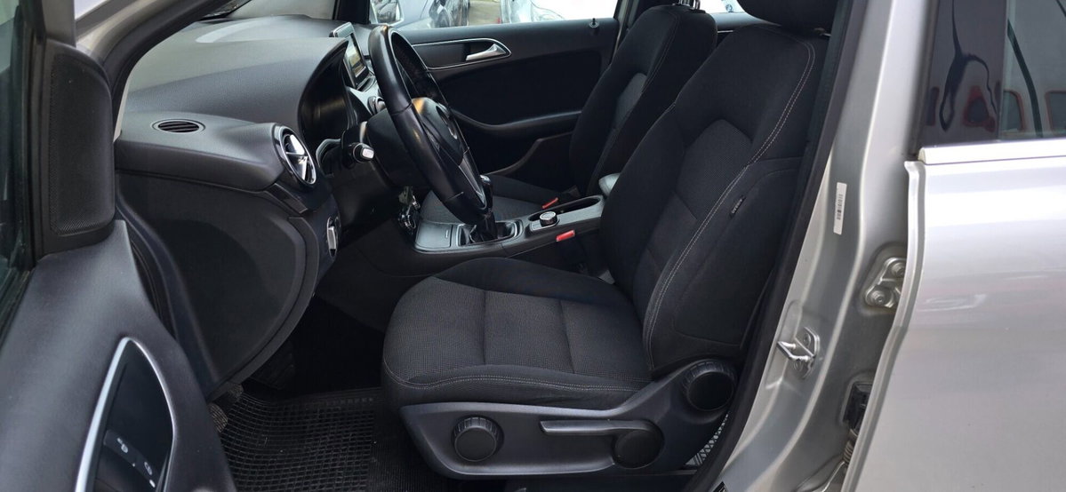 Mercedes-Benz Classe B 180 CDI Sport (11)