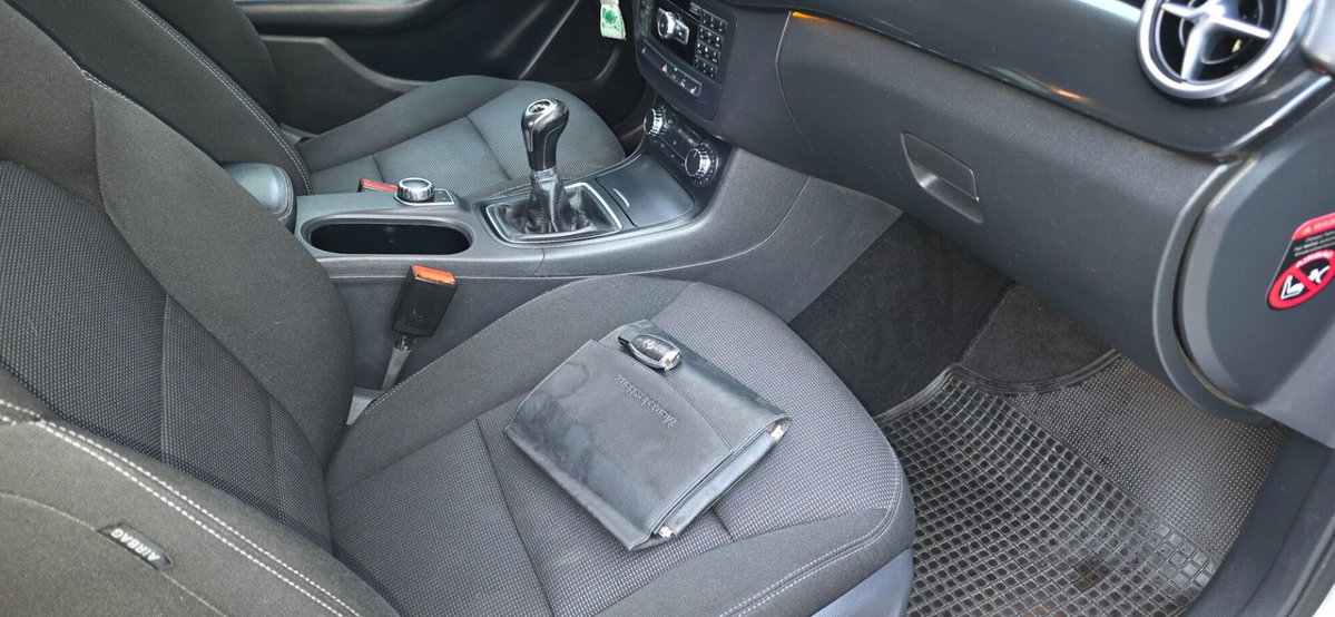 Mercedes-Benz Classe B 180 CDI Sport (12)