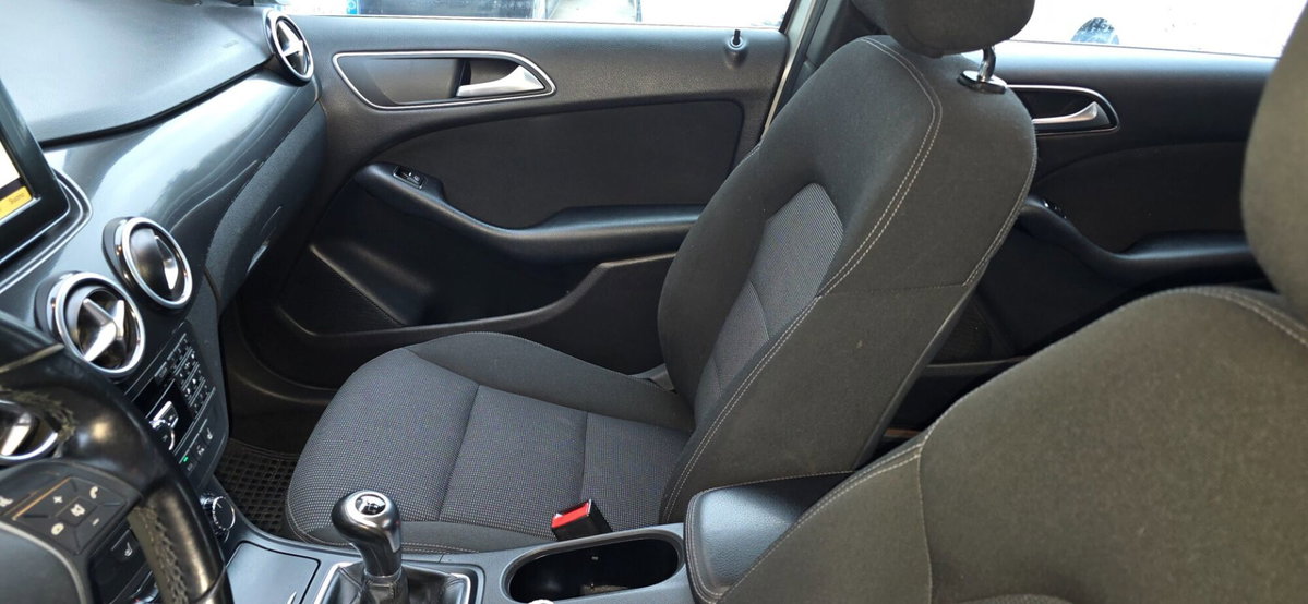 Mercedes-Benz Classe B 180 CDI Sport (20)