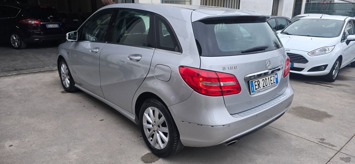 Mercedes-Benz Classe B 180 CDI Sport (6)