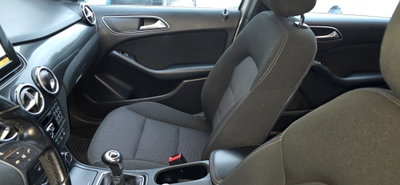 Mercedes-Benz Classe B 180 CDI Sport (9)
