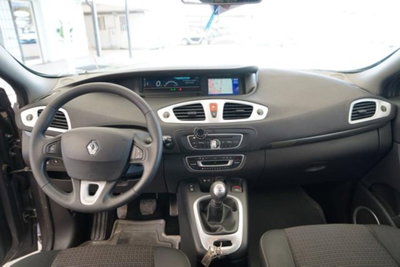 Renault Scenic E-Tech Electric 1.5 dCi 110CV Dynamique (15)