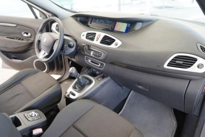 Renault Scenic E-Tech Electric 1.5 dCi 110CV Dynamique (20)