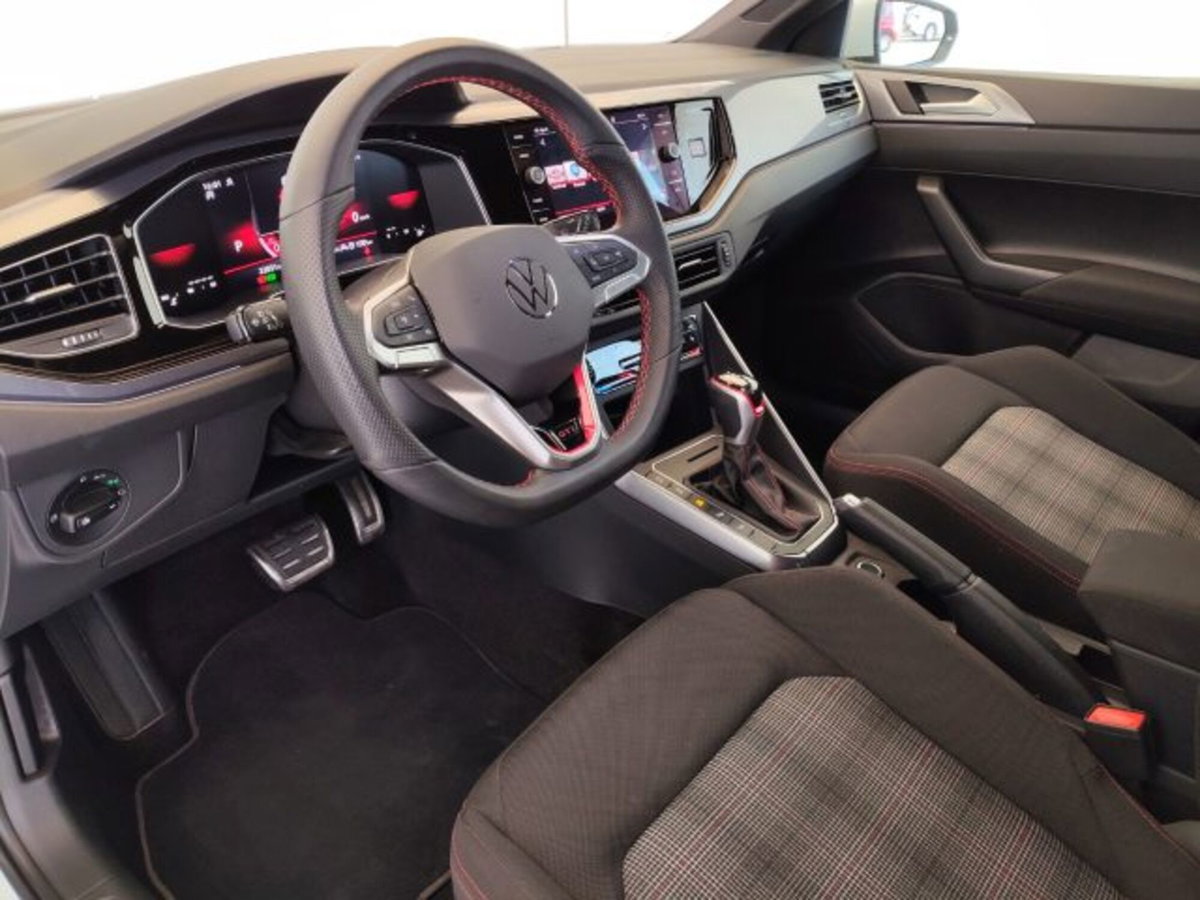 Volkswagen Polo 2.0 tsi GTI dsg (7)