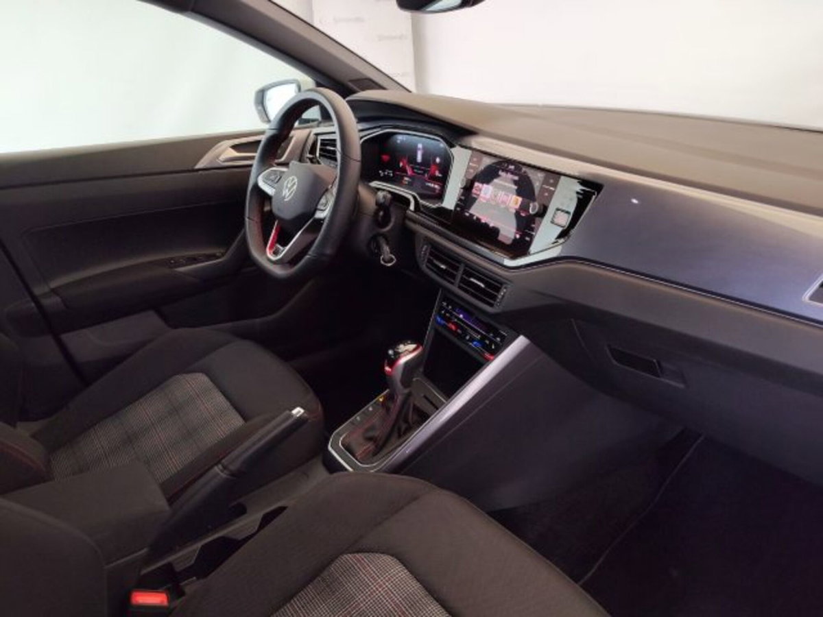 Volkswagen Polo 2.0 tsi GTI dsg (9)