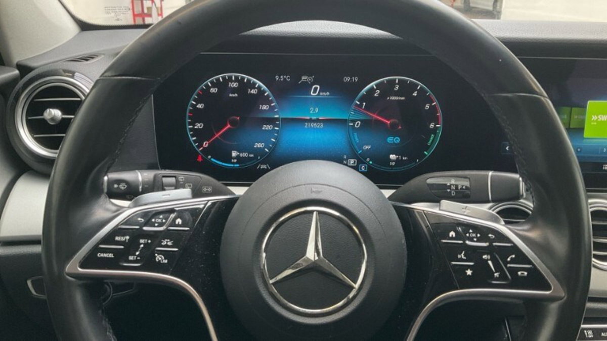 Mercedes-Benz Classe E Station Wagon 300 de Auto EQ-Power Business Sport (5)