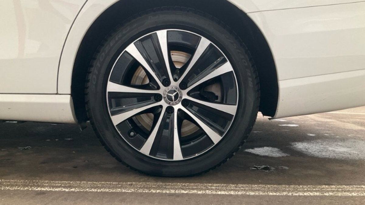 Mercedes-Benz Classe E Station Wagon 300 de Auto EQ-Power Business Sport (8)