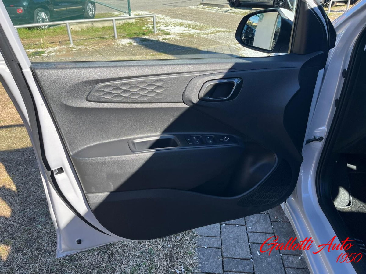 Hyundai i10 1.0 mpi Connectline 63cv (15)
